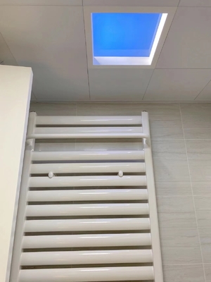 Lampada a LED artificiale bianca a risparmio energetico con ampia copertura luminosa e durata di 50000 ore