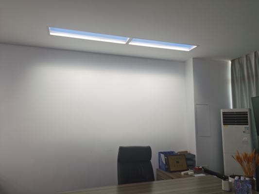 Moderno e elegante lucernario artificiale a LED commerciale in lega di alluminio con temperatura di colore chiaro 2100K-7500K